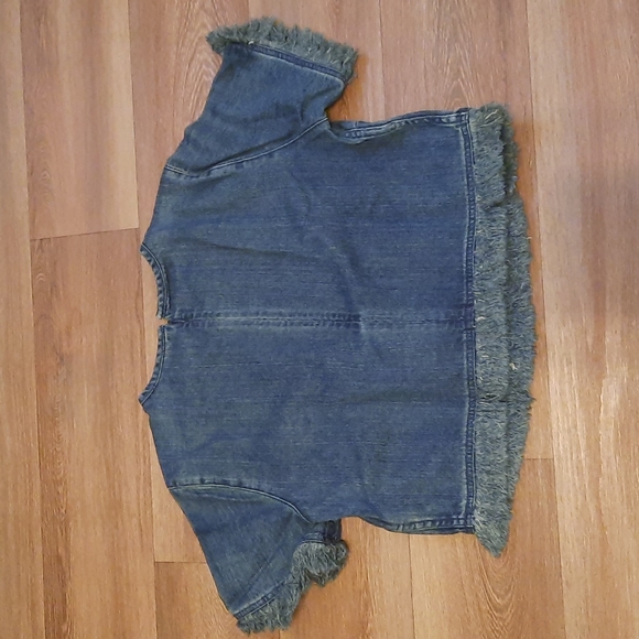 🔥🔥🔥SALE🔥🔥🔥Michael Kors Denim Fringed Cropped Top - Picture 3 of 4